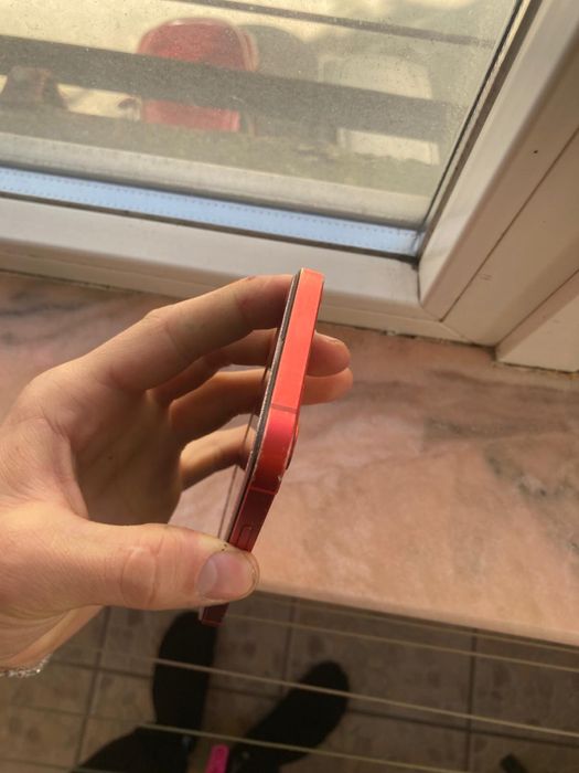 Iphone 12  in stare buna de folosit