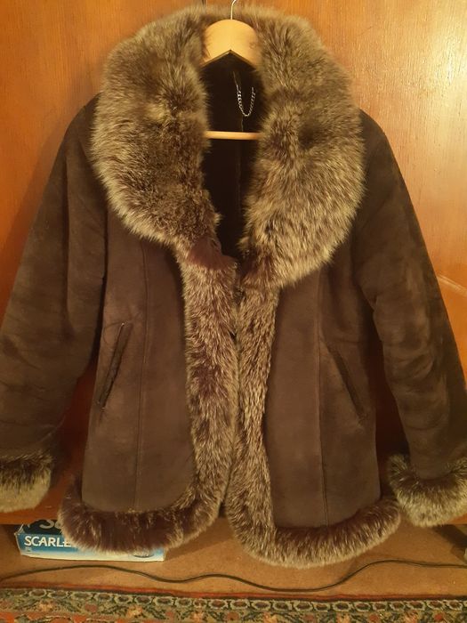 Дублёнка женская.