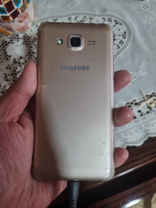 Сотилади самсунг ж2 прайм холати зур  ишлаши зур