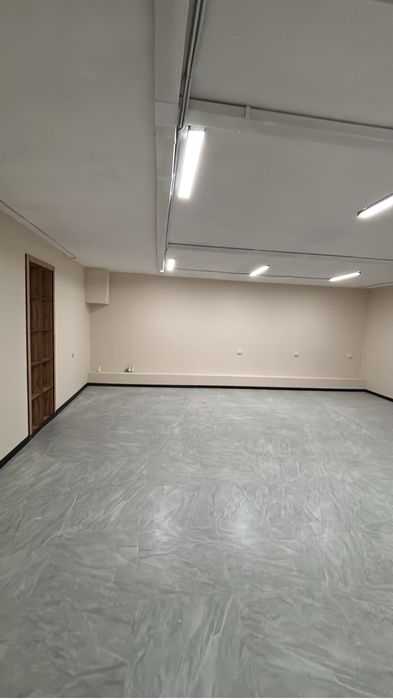 Сдам помещение в 10 мкр, цоколь, площадь 92 кв.м, в чистовом варианте
