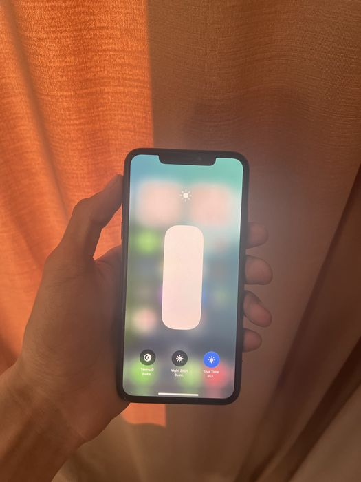 Продам Iphone 11 Pro Max 256gb