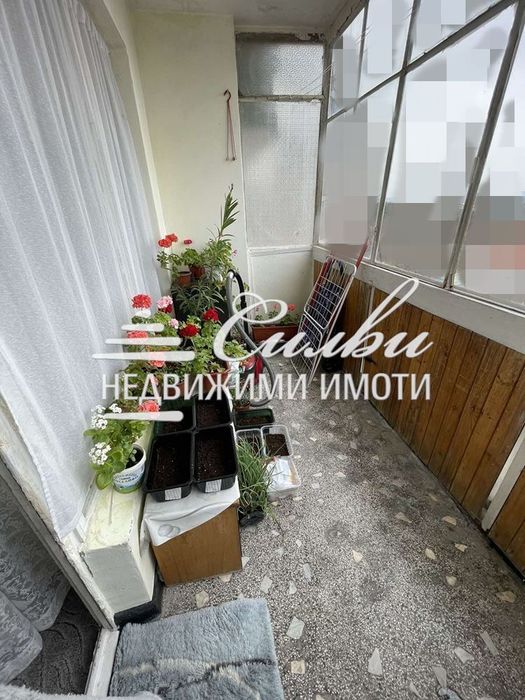 Продава се Тристаен апартамент в Шумен, Добруджански - 78 кв.м за 1210 €/кв.м - Снимка #11