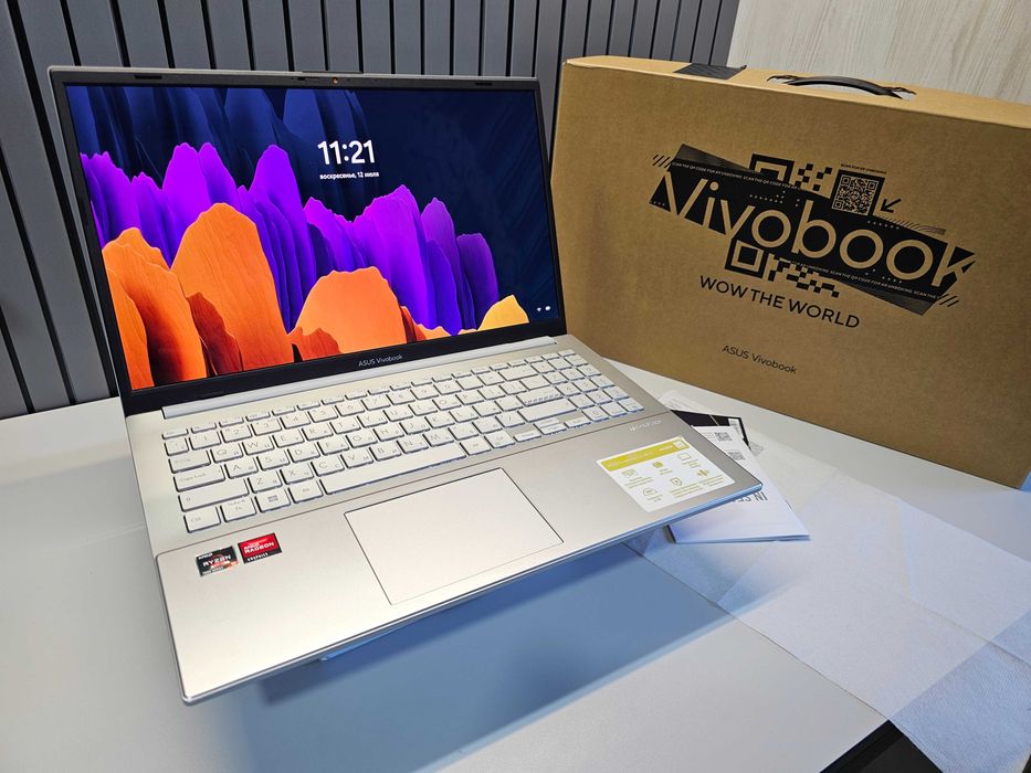 ПРОДАМ Asus VivoBook 15 Ноутбук Ryzen™5-7520U/8GB/512SSD/15.6"OLEDFHD