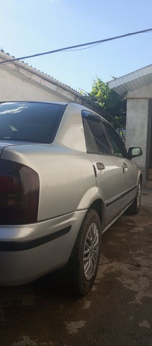 Мазда 323 в хорошем состоянии