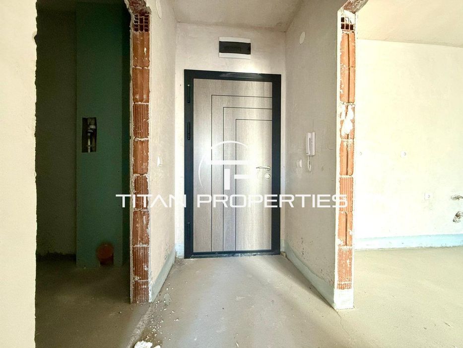 Двустаен апартамент за продажба в кв. Кючук Париж