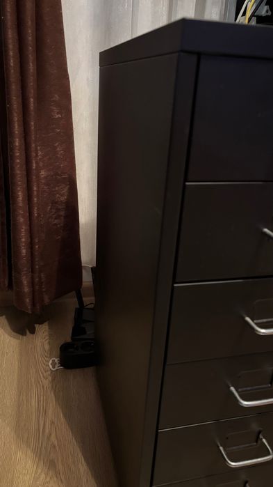 черно нощно шкафче IKEA