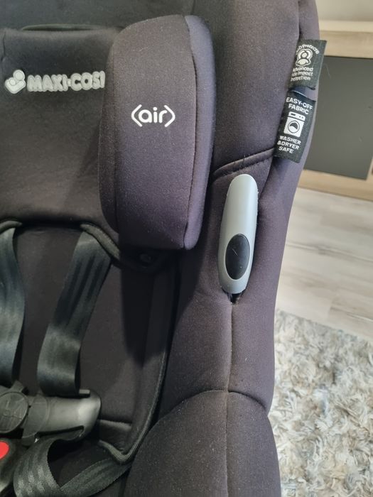 Vand scaun copii Maxi-Cosi ,air protect in stare foarte bună!