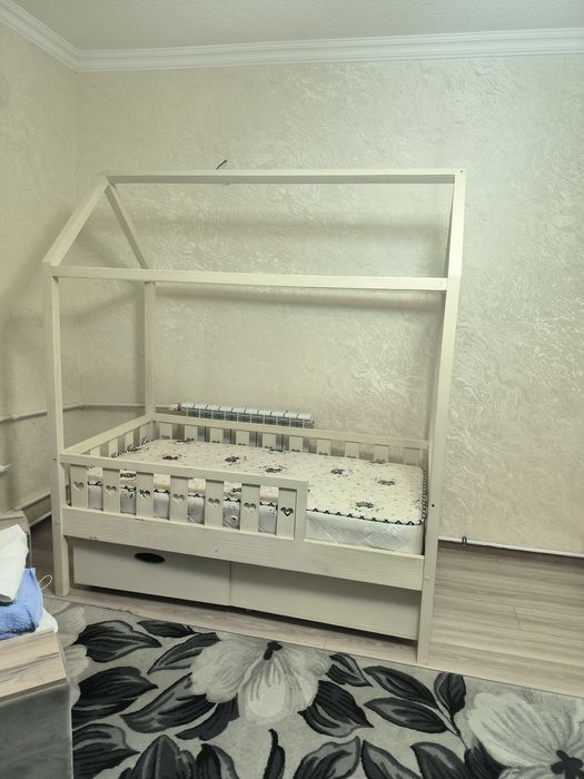 Детская кровать очень удобная