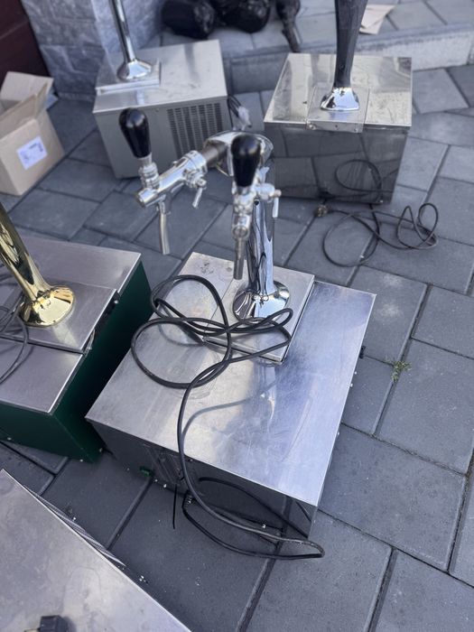 Dozatoare de bere/suc/vin restaurate, functionale perfect