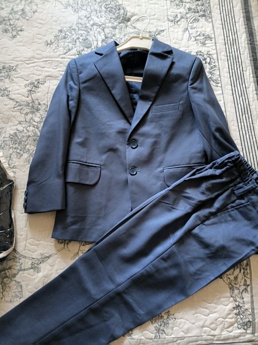 Продам детский костюм