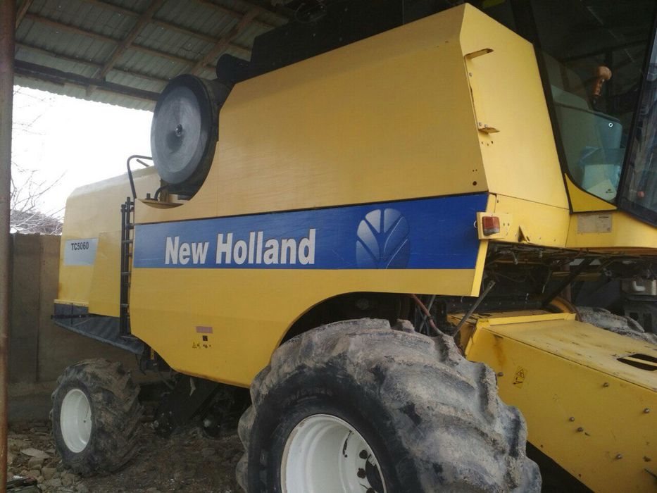 New Holland kombayn sotiladi