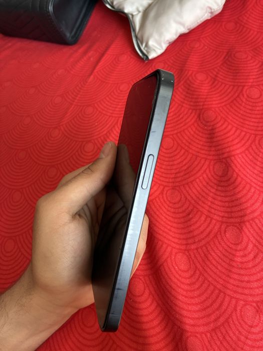 Vând Urgent  Iphone 16e