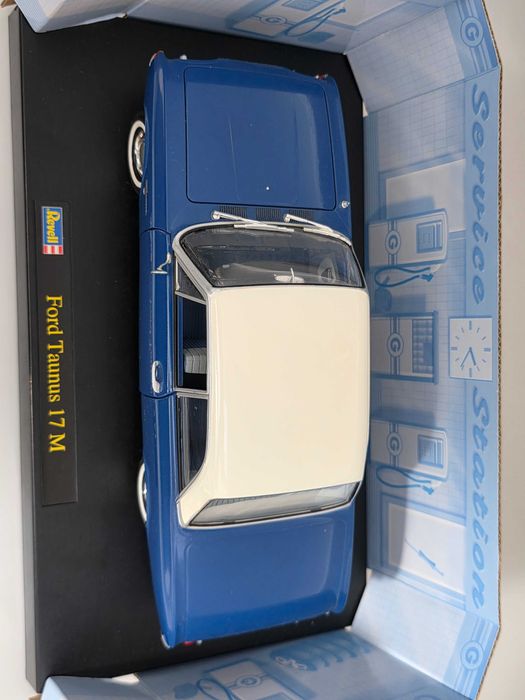 Macheta Auto 1/18 Revell Ford Taunus 17 M
