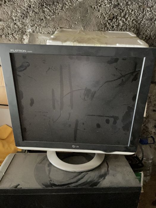 Продам манитор и сабвуфер