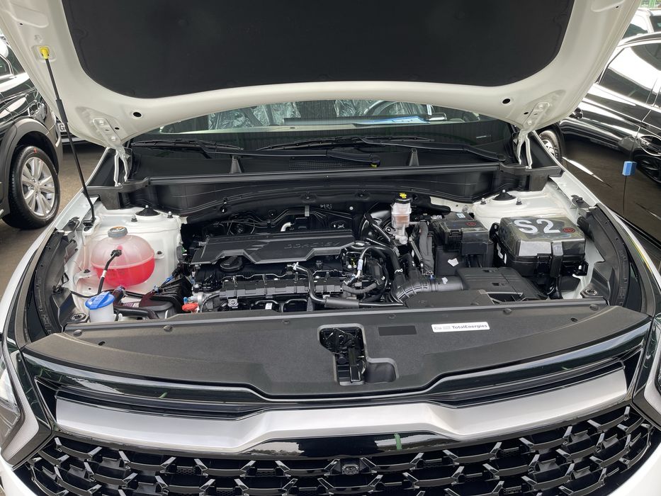 Kia Sportage  X-Line Full 2litrlini 2023 yil 20.000 yurgan