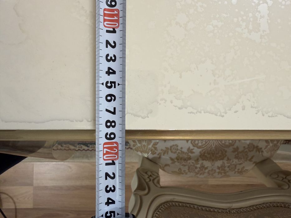 Продам стол со стульями в идеальном состоянии