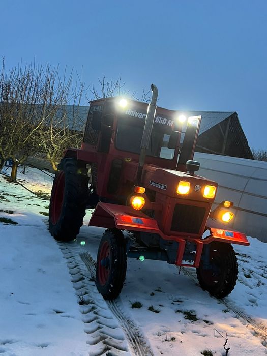 Tractor u650’ Disc si plug
