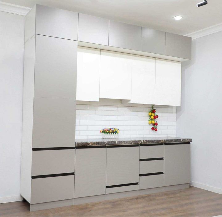 Кухонный гарнитур со склада