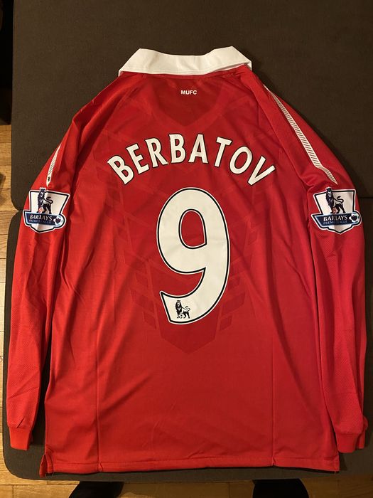Футболен екип на Бербатов, Ман Ю от 2010/11