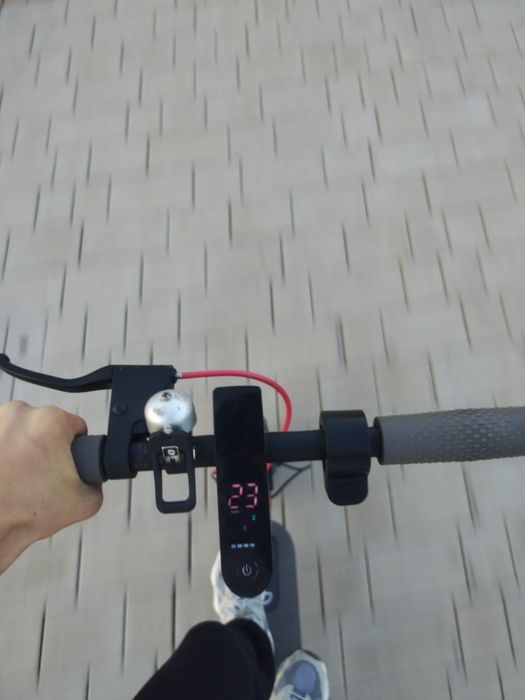 Продаю электросамокат