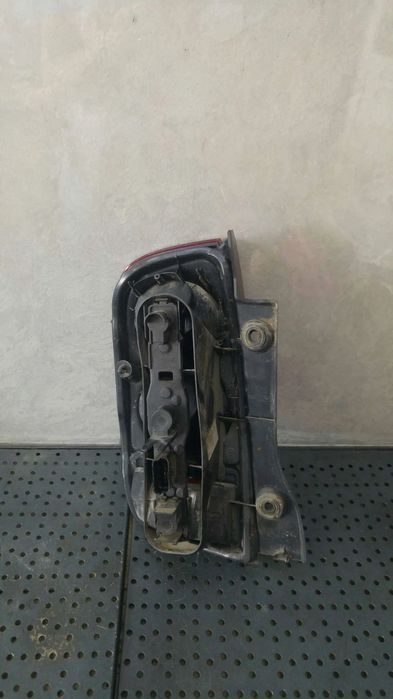 Stop tripla lampa dreapta nissan micra 3 k12