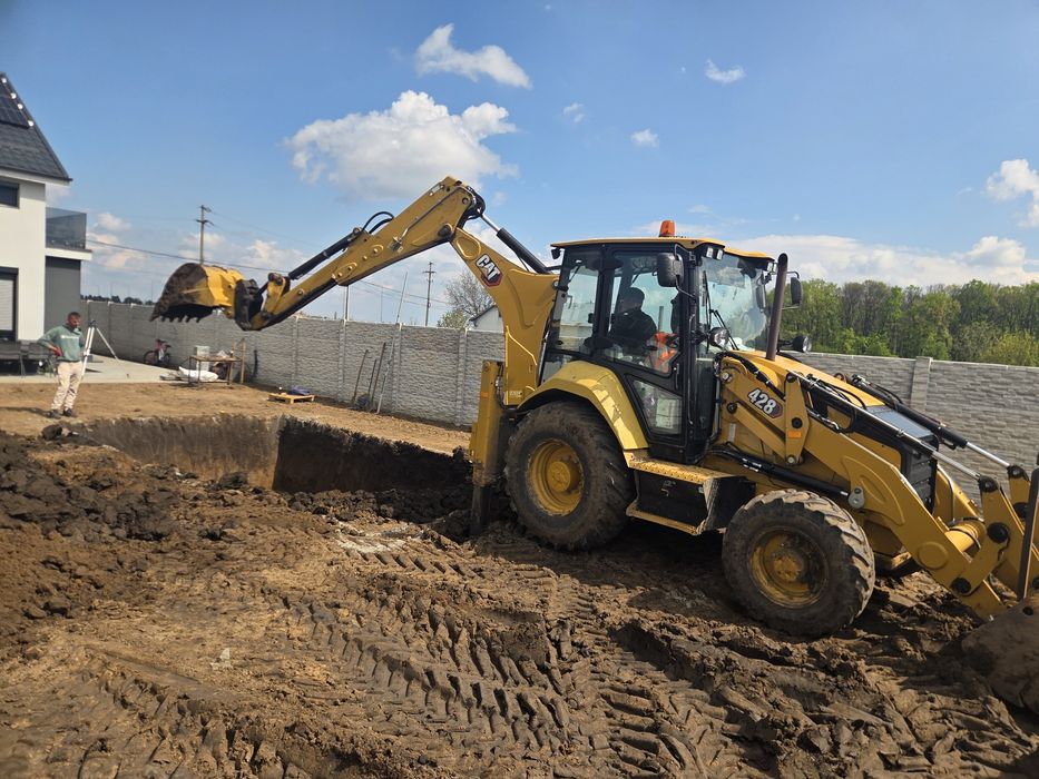 Închiriem manipulator telescopic Bobcat – 8 tone, braț 11 metri
