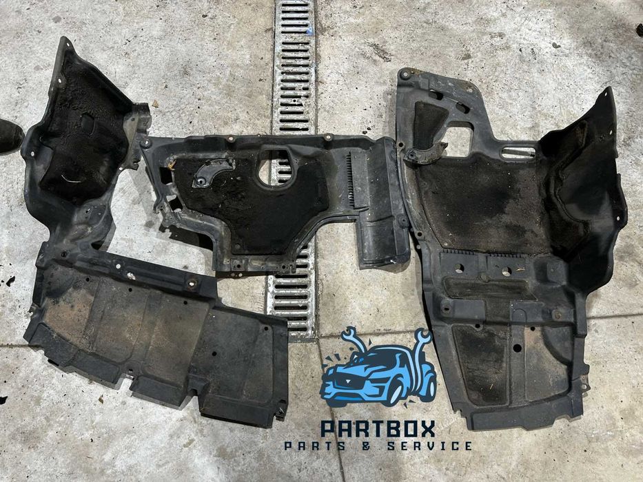 Кора под двигател Toyota Avensis Kombi 2007