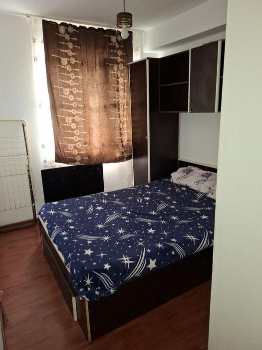 Închiriez garsoniera