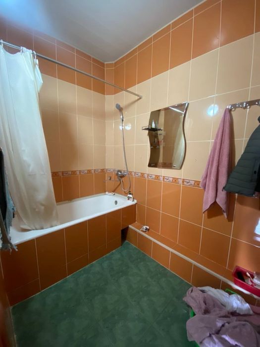 Продается 5-комнатная квартира, улица Мавлона Риёзий, ор-р Паркентский