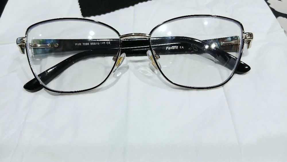 Очки. Оправа. Фотохром.