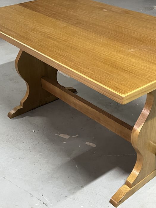 Masă din stejar masiv   NOUĂ