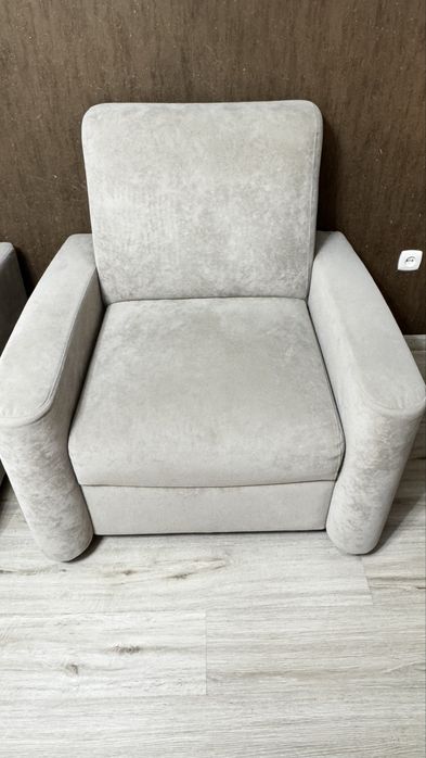 Продам диван и кресло