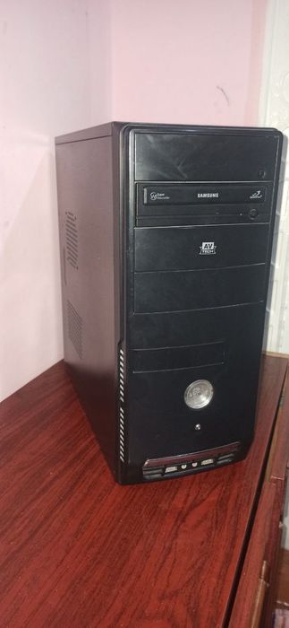 Hujjat ishlari uchun kompyuter