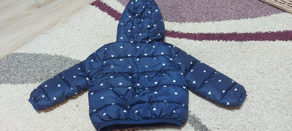 Продавам пролетно/есенно яке за дете 80 ст