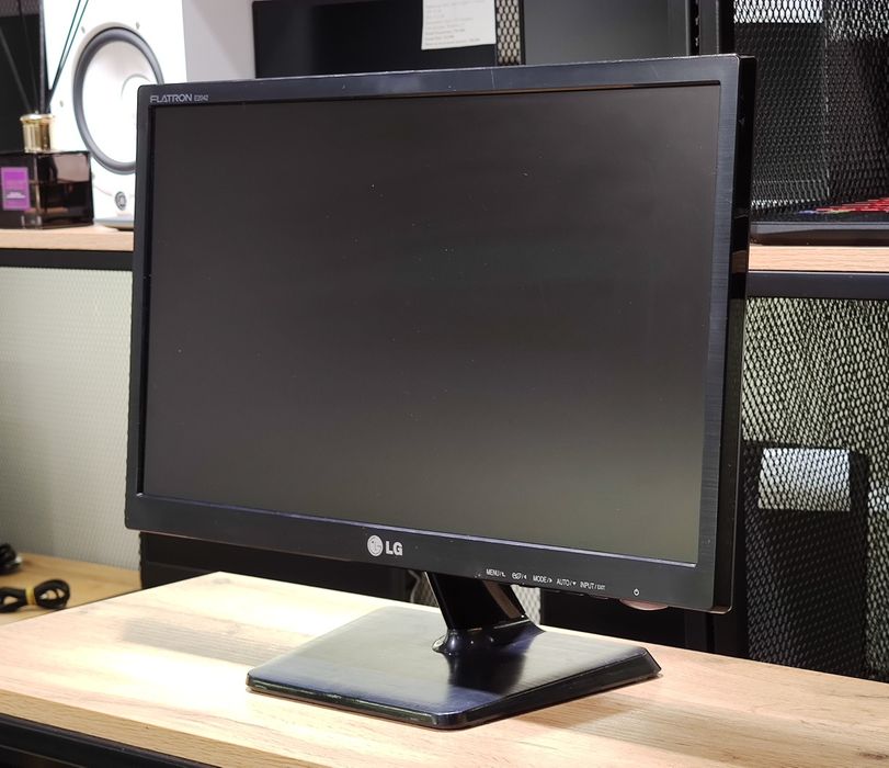 Монитор LG E2042C, 8938/A10