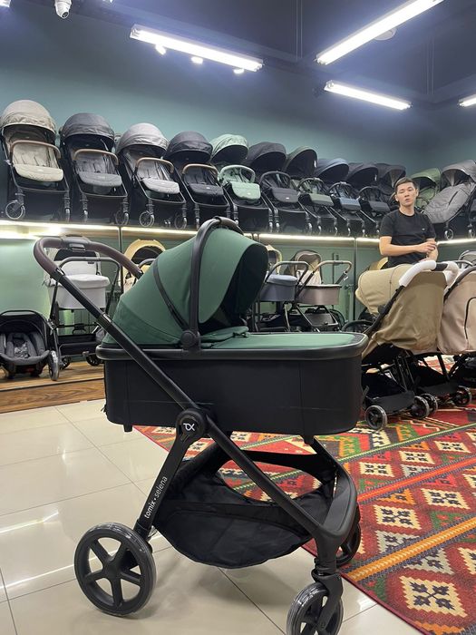 Продаётся коляска зима лето