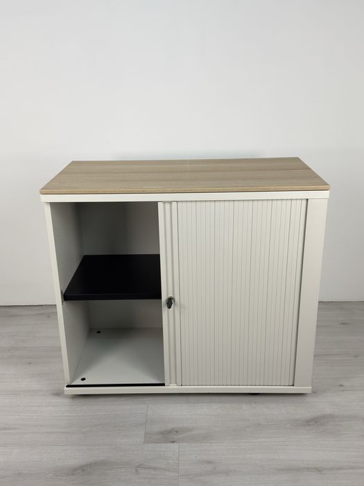 Офисен шкаф етажарка за папки и други нужди с ролетна щора обзавеждане