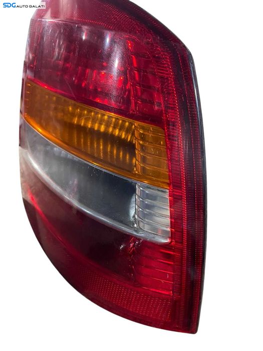 Stop Lampa Tripla Dreapta Opel Astra G Hatchback Scurt 1998 - 2007 Cod 13110930 [LR0271]