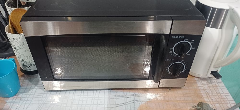 Продам микроволновку LG