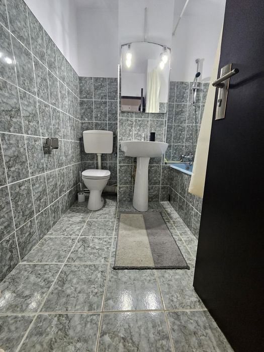 Apartament de inchiriat/ închiriez apartament cu 3 camere decomandat