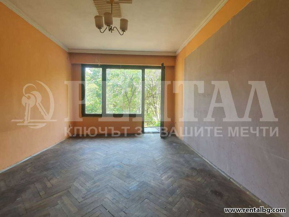 Двустаен апартамент в близост до Бирена фабрика и ТЦ Гранд