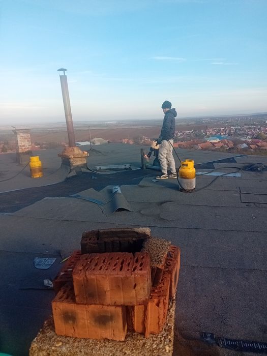 Hidroizolatii acoperise bloc ,hale,terase cu membrana bituminoasa...