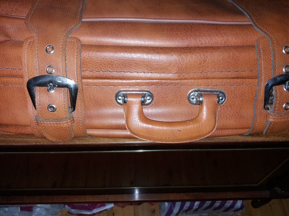 Чемодан венгерский
