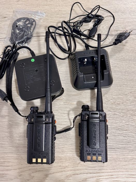 Baofeng UV 5R Радиостанция двубандова Нови