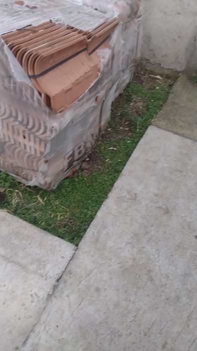 Vând țiglă import Italia