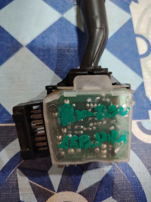 Подрулевой переключатель дворников