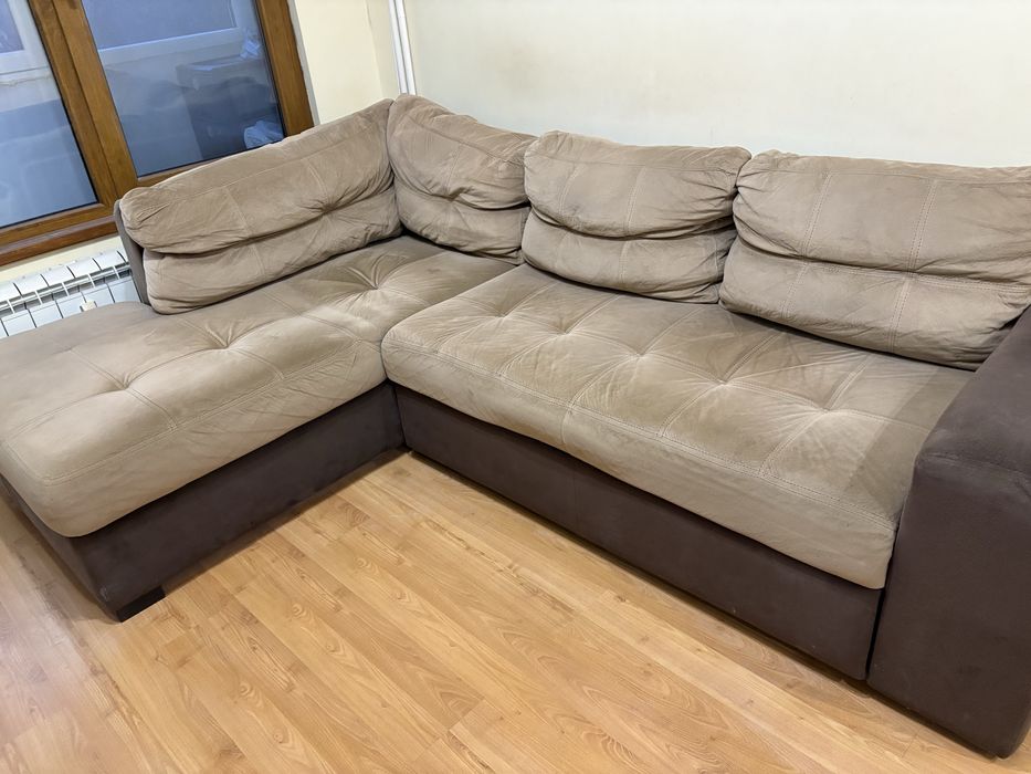 Разтегателен ъглов  диван