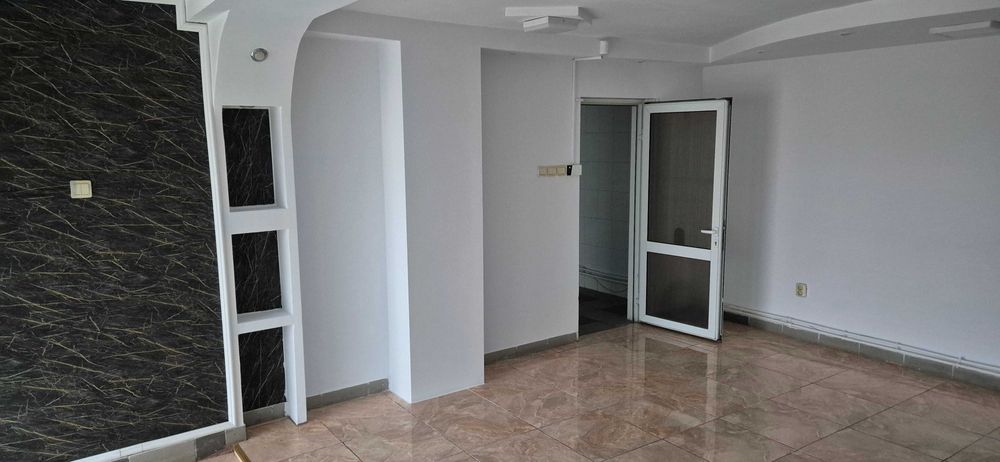 Spațiu comercial de vânzare/închiriat
