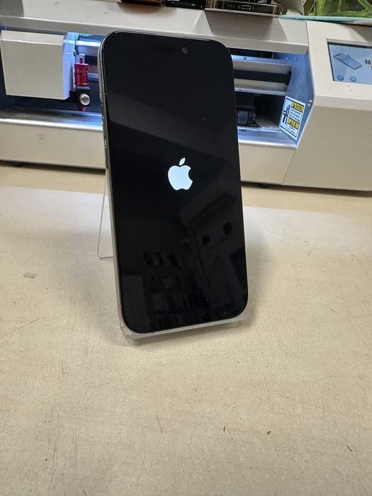 Iphone 15 pro / 128 gb / garantie