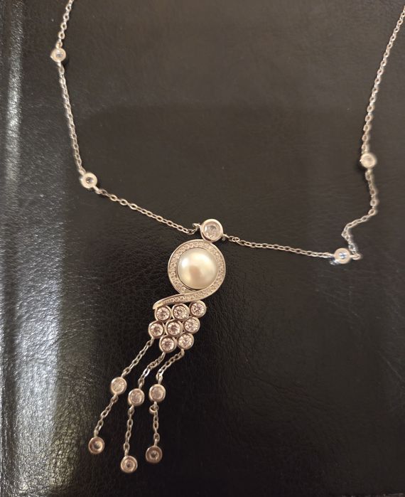 Продается серебряное колье с жемчугом